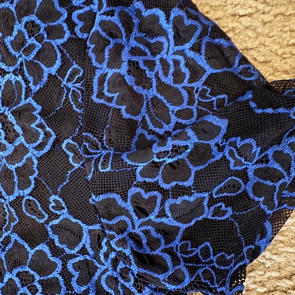 Lace Shirt - Picture 3 of 4